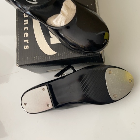 New Kid’s Award black tap shoes - Picture 5 of 6